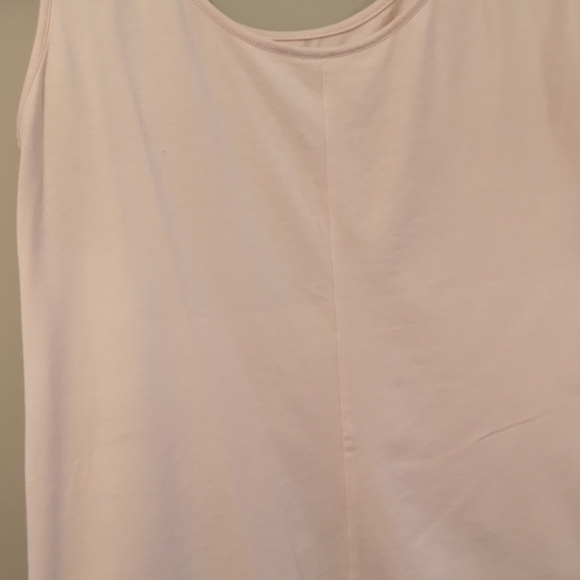 Light pink tank top - Picture 3 of 8